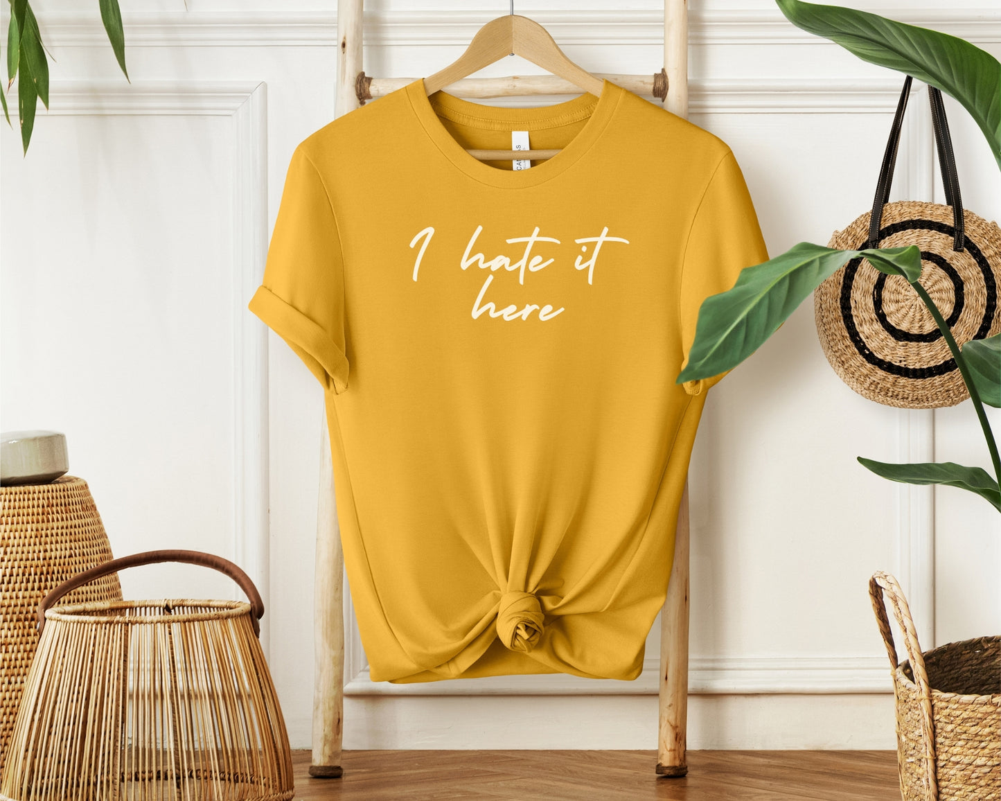 "I Hate It Here" T-Shirt – Tortured Poets Inspired Tee for Swifties & Pop Music Fans